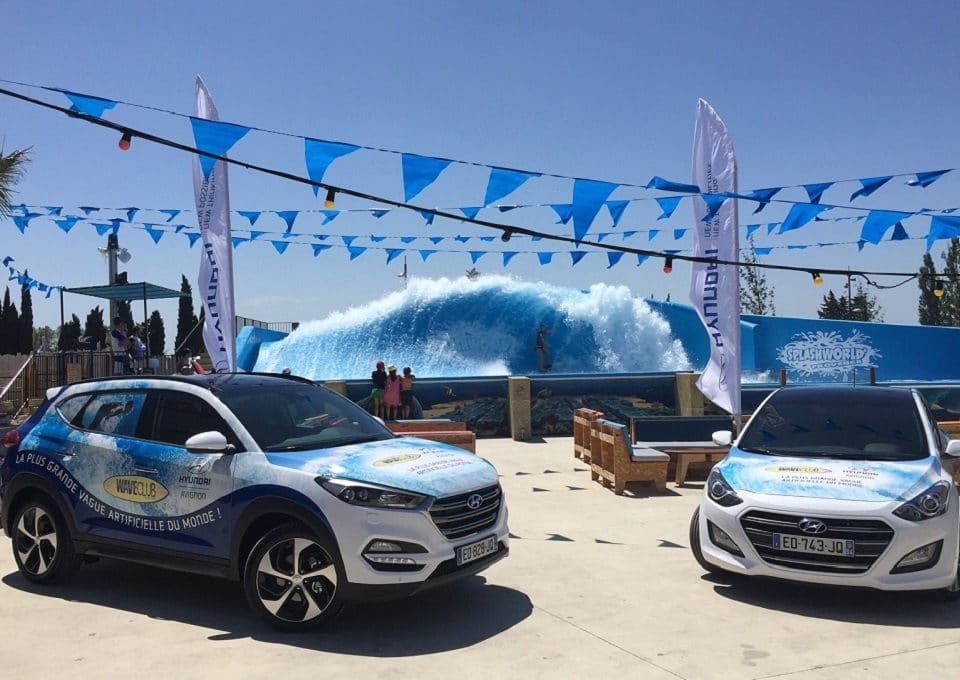 PLV-totem, affiche-take one-banderole- covering-beachflag-photocall-drapeau-maac prod-splashworld
